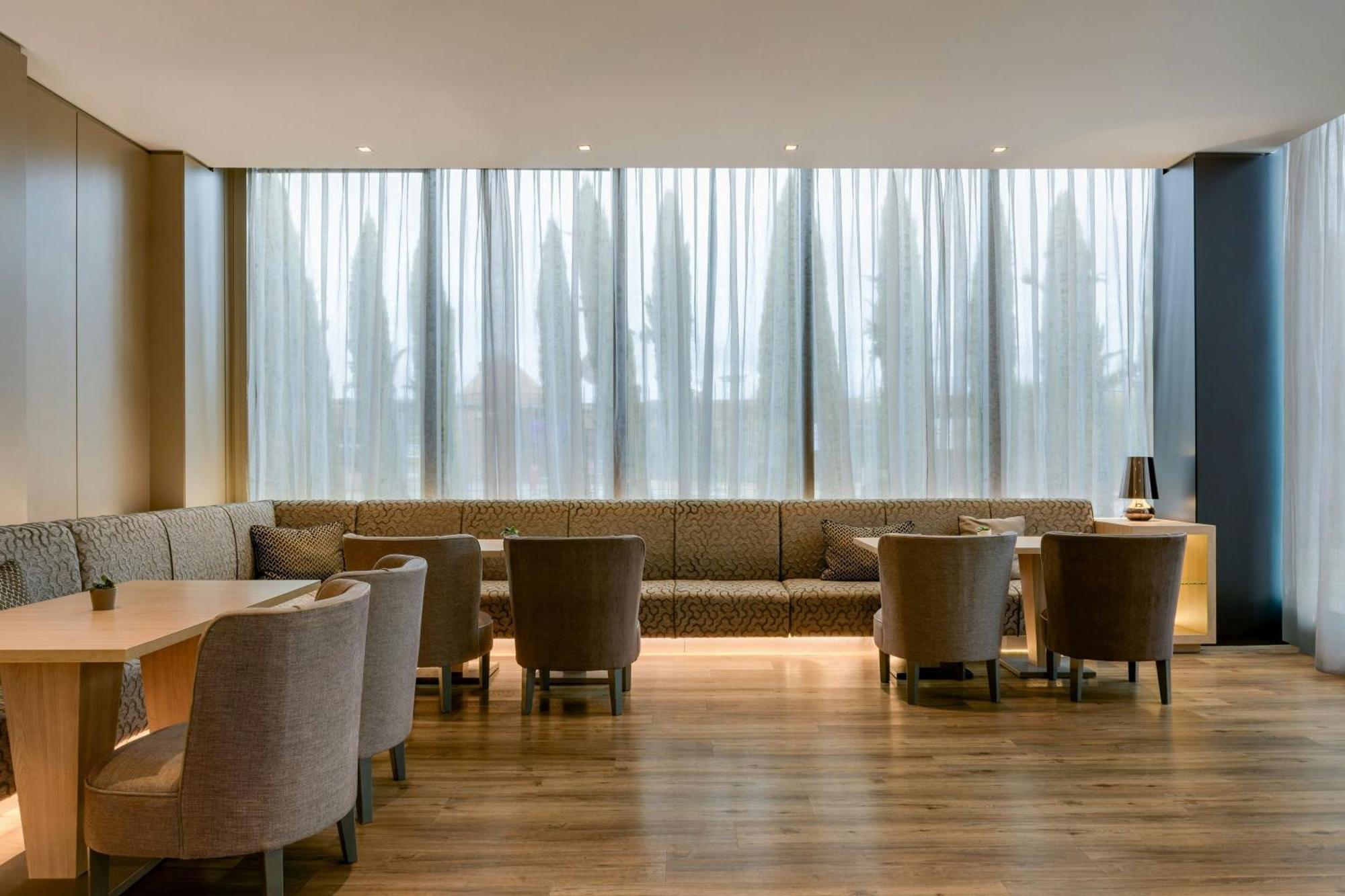 Ac Hotel La Finca By Marriott Pozuelo de Alarcón Exteriör bild